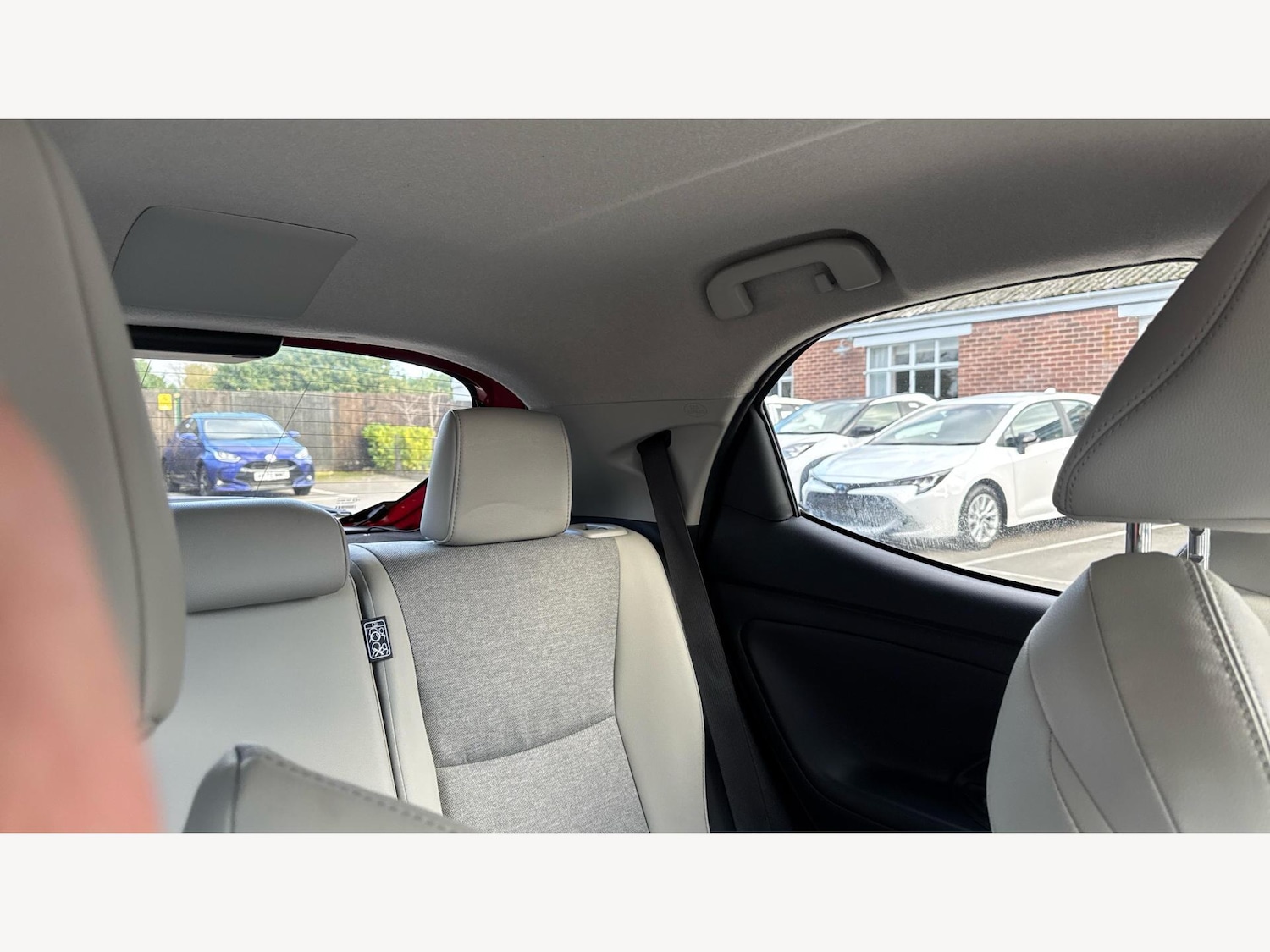 Used Toyota Yaris 2022 for sale - 77120533: Photo 31