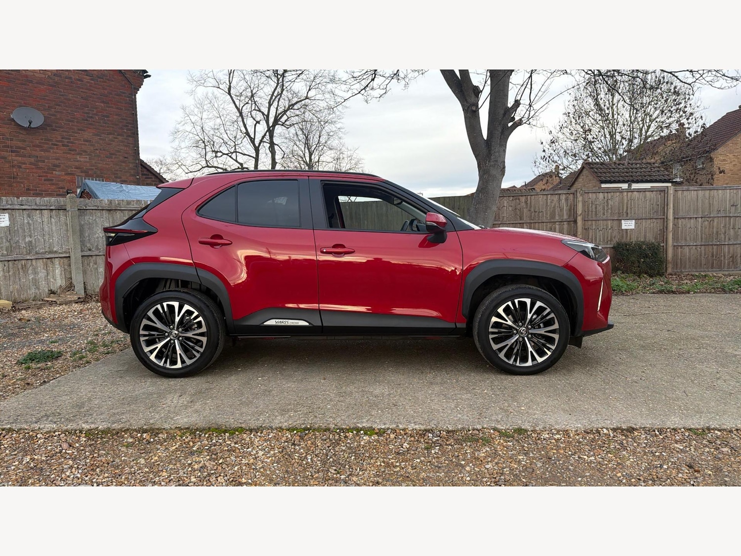 Used Toyota Yaris Cross 2024 for sale - 76942408: Photo 18