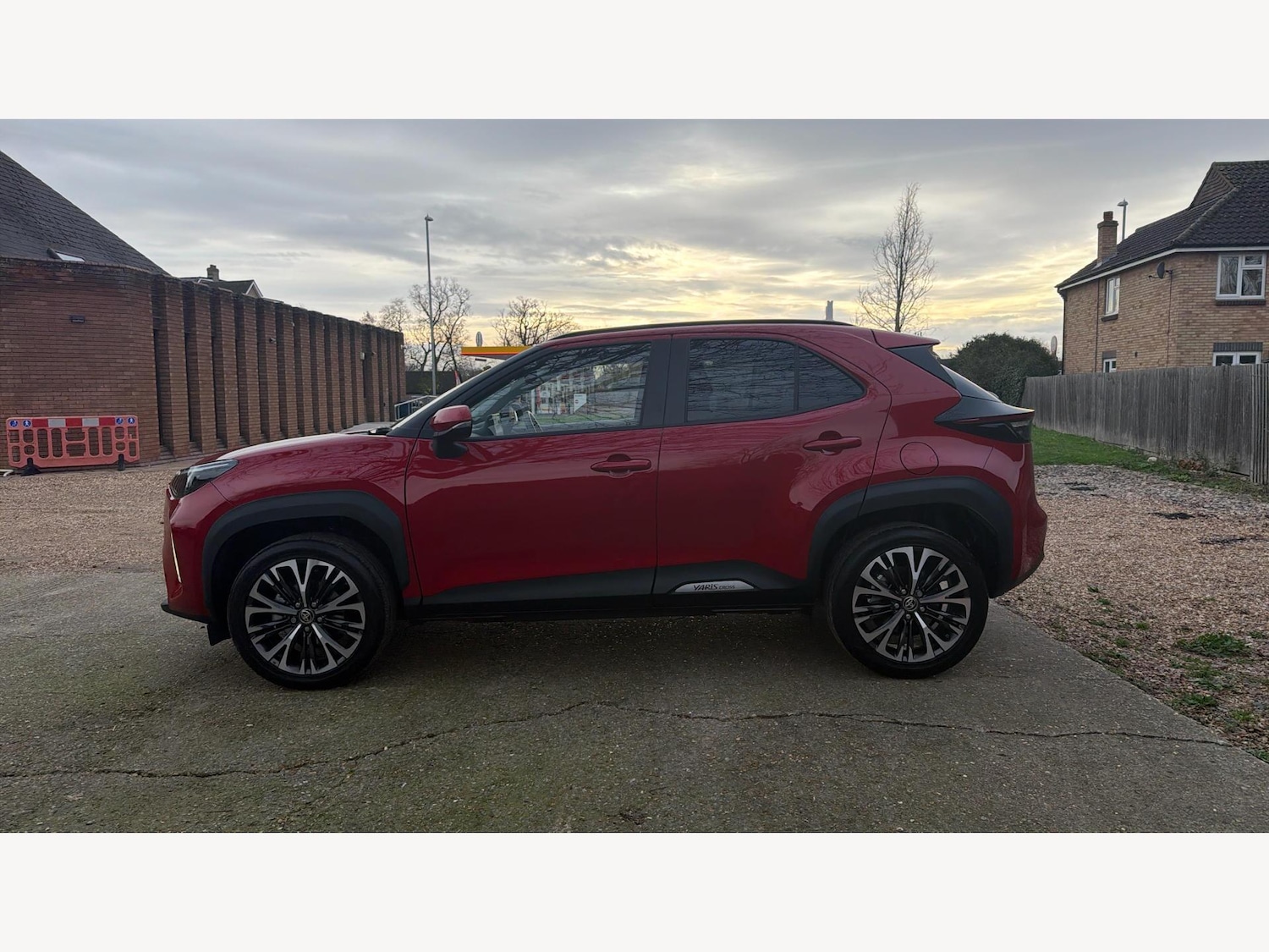 Used Toyota Yaris Cross 2024 for sale - 76942408: Photo 19