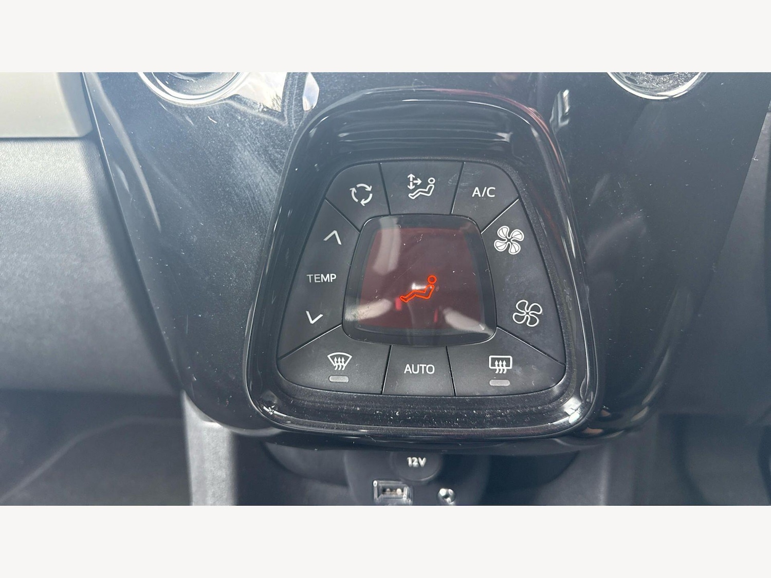 Used Toyota AYGO for sale - 78034905: Photo 25