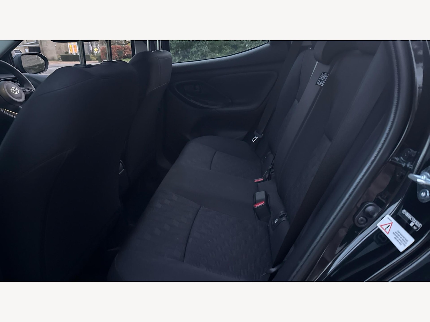 Used Toyota Yaris 2024 for sale - 76942516: Photo 15