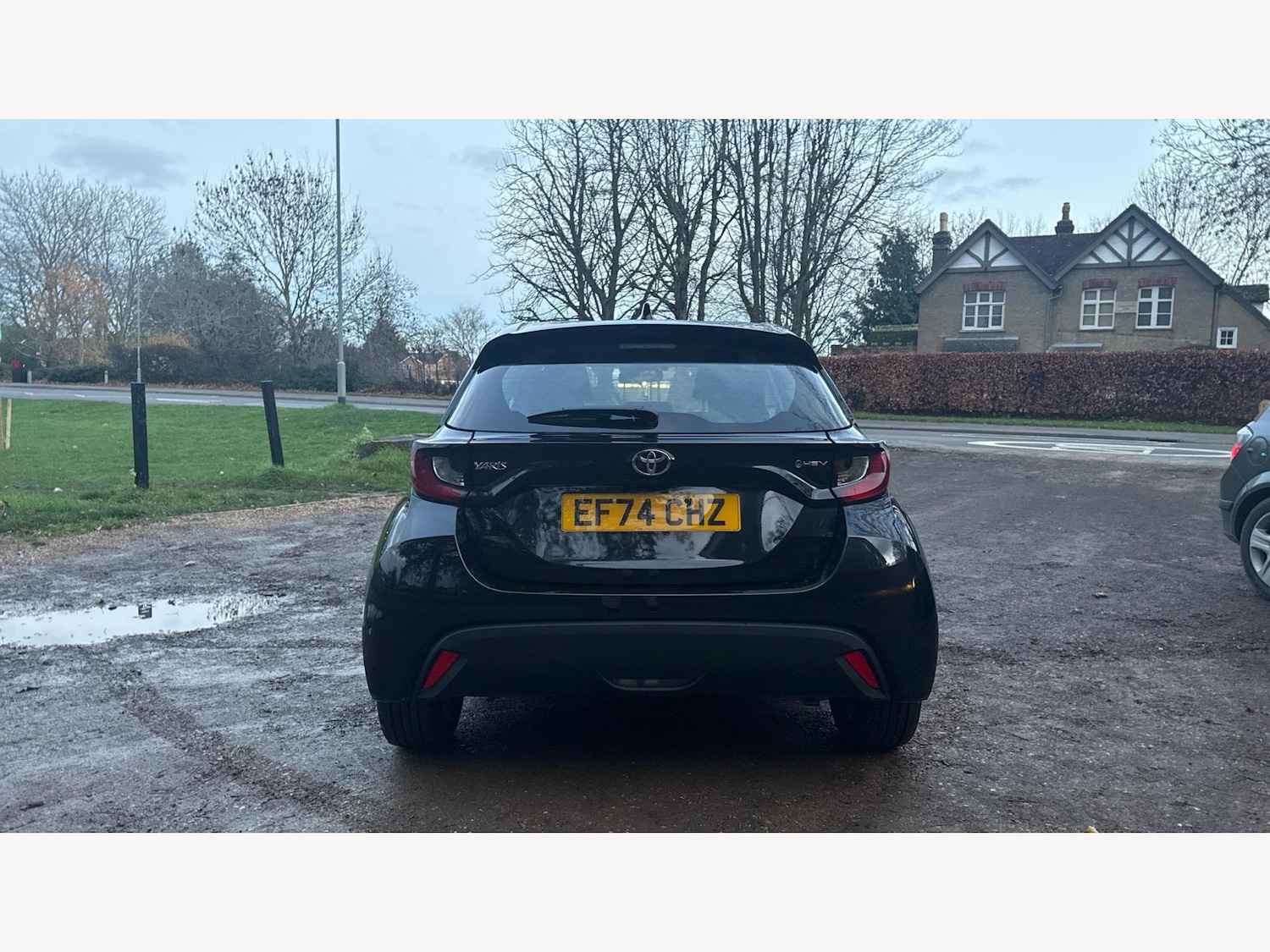 Used Toyota Yaris 2024 for sale - 76942516: Photo 21