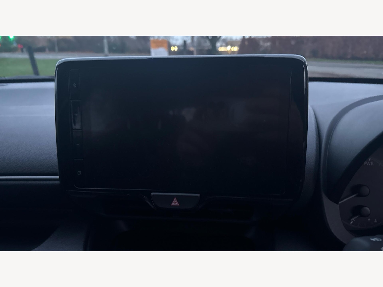 Used Toyota Yaris 2024 for sale - 76942516: Photo 9