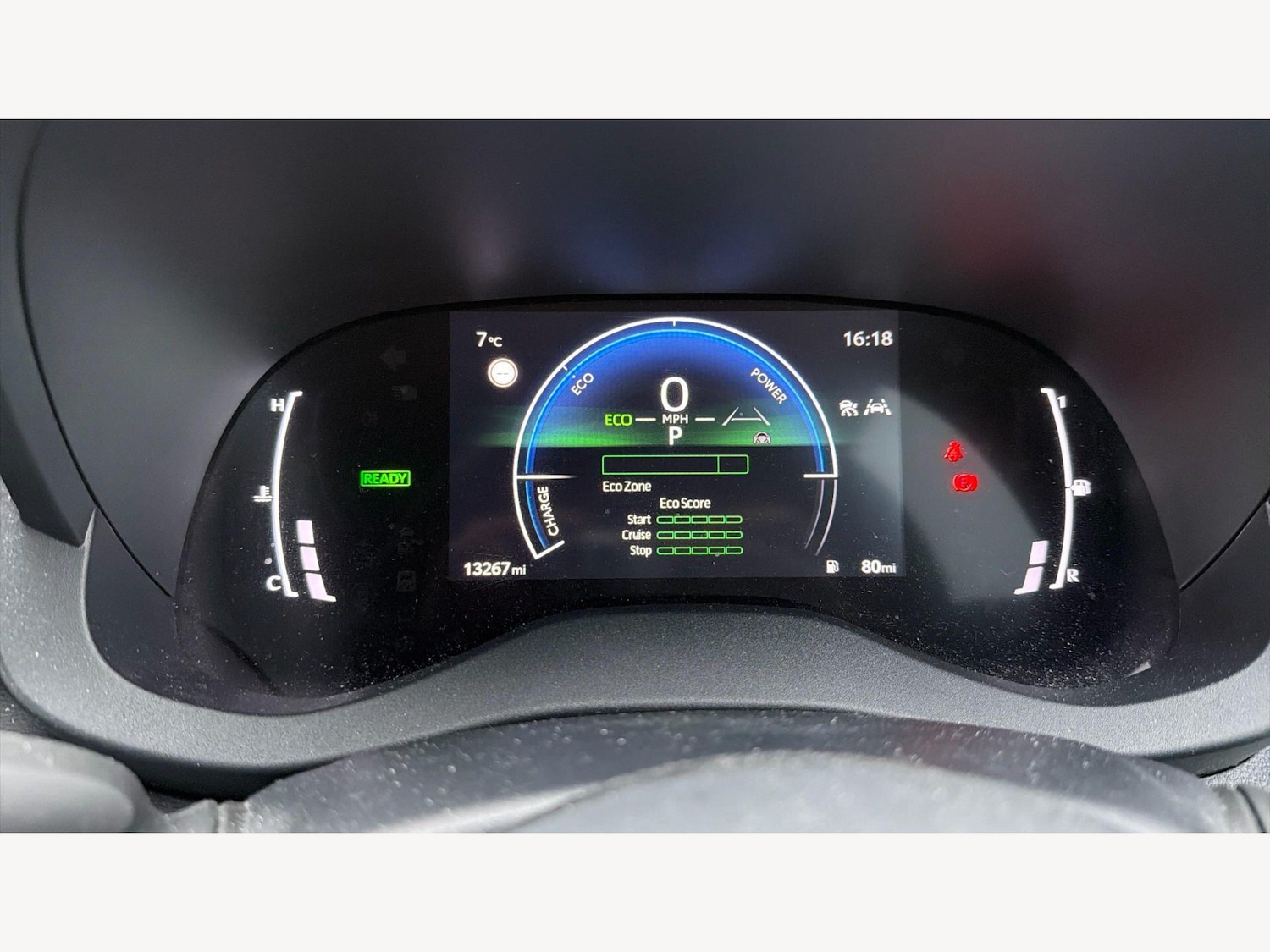 Used Toyota Yaris Cross 2024 for sale - 77612702: Photo 11