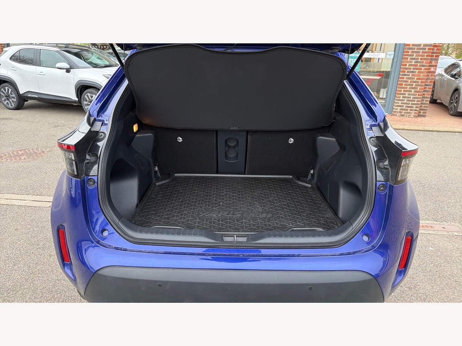 Used Toyota Yaris Cross 2024 for sale - 77612702: Photo 16