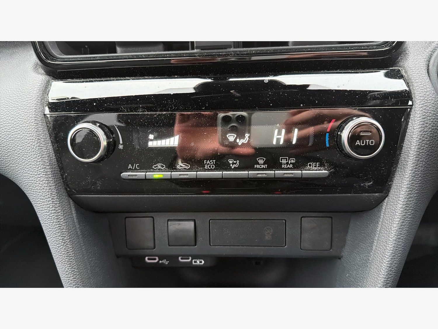 Used Toyota Yaris Cross 2024 for sale - 77612702: Photo 29