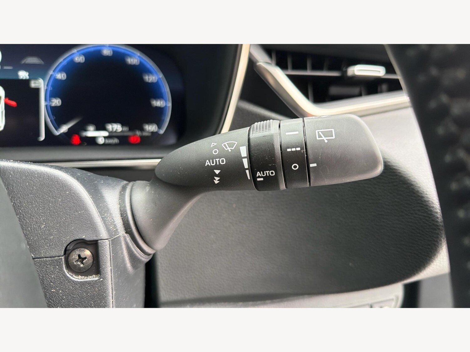 Used Toyota Corolla 2023 for sale - 77175865: Photo 31