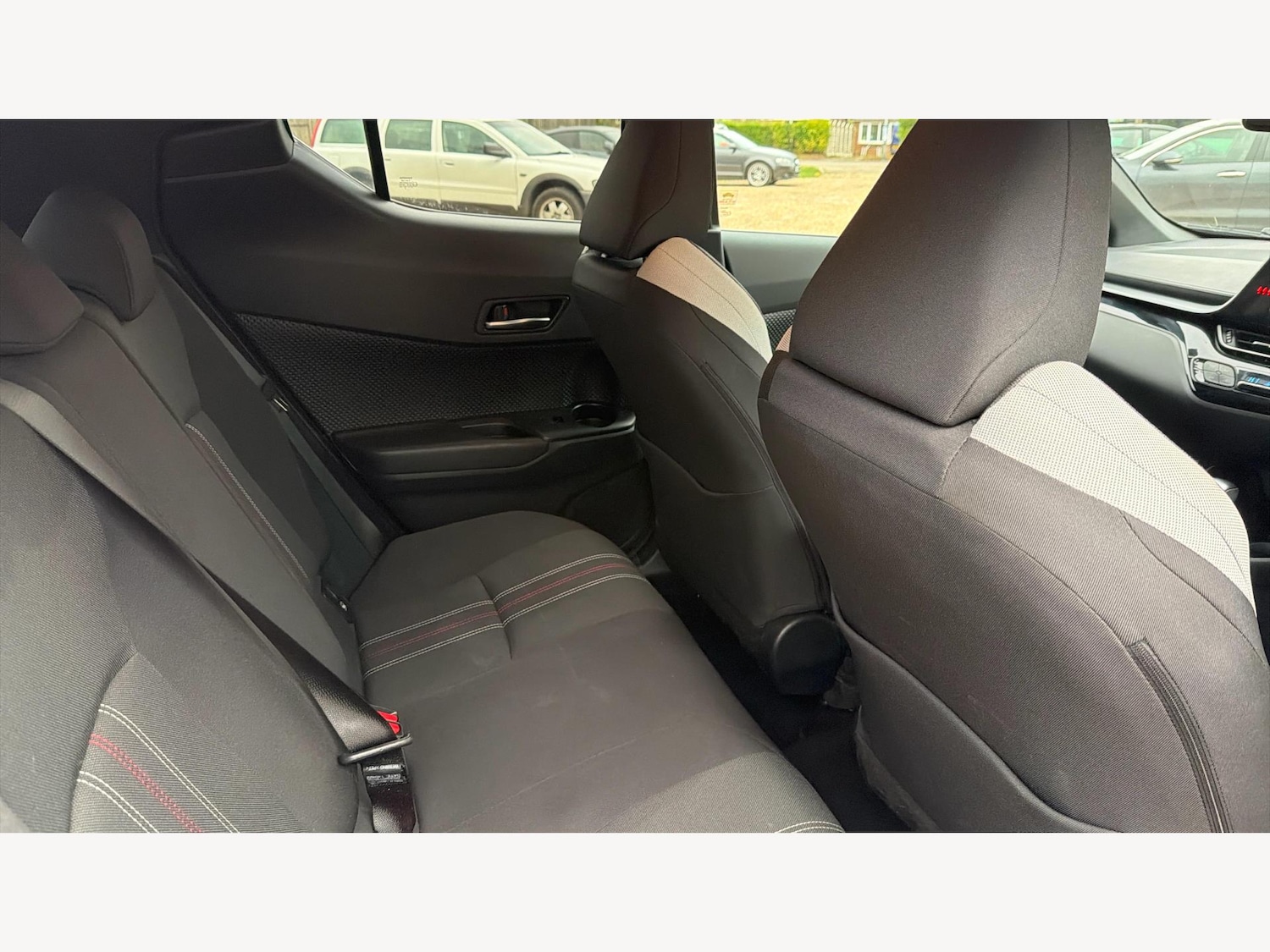 Used Toyota C-HR 2022 for sale - 76607439: Photo 14