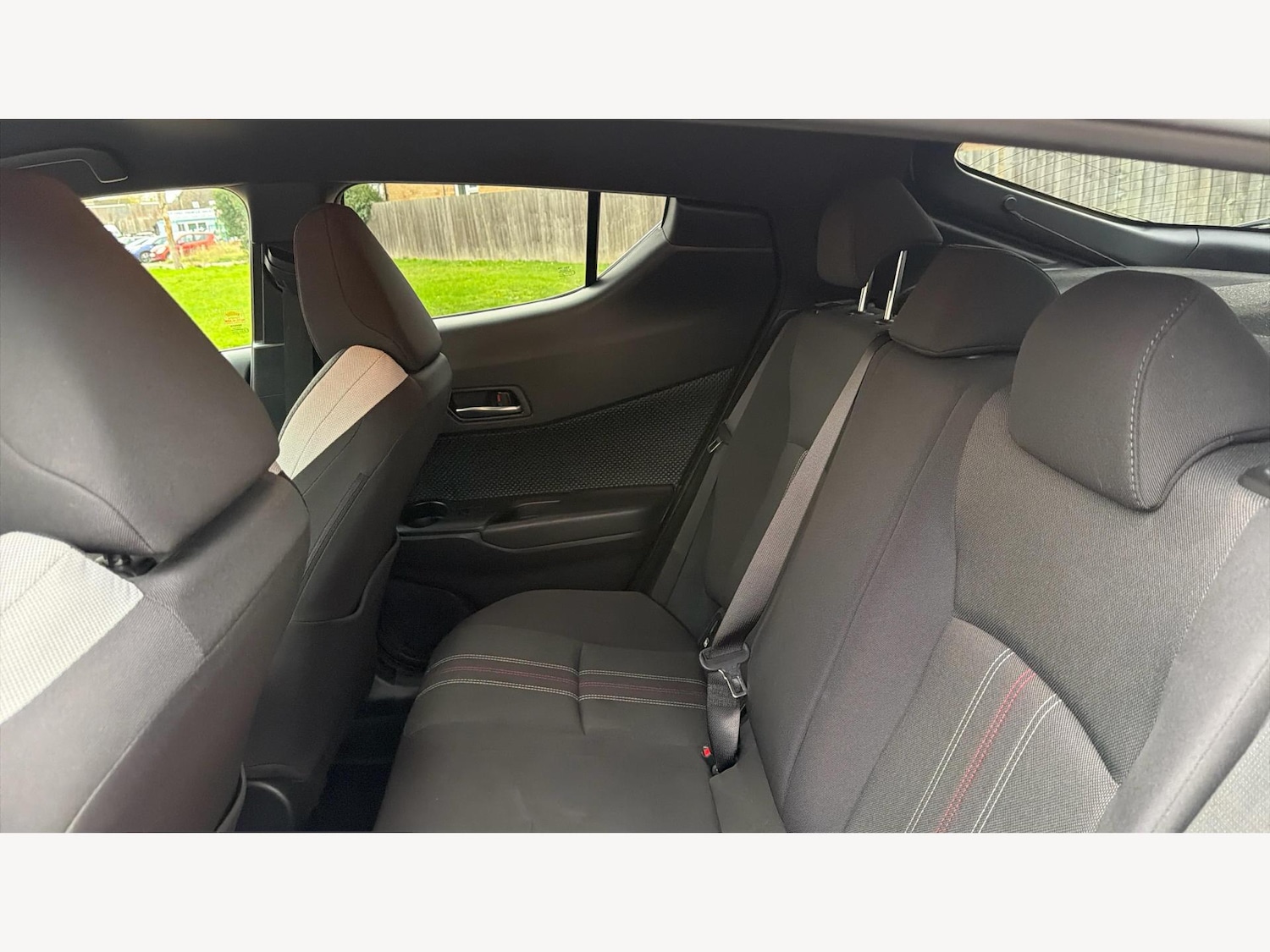 Used Toyota C-HR 2022 for sale - 76607439: Photo 15