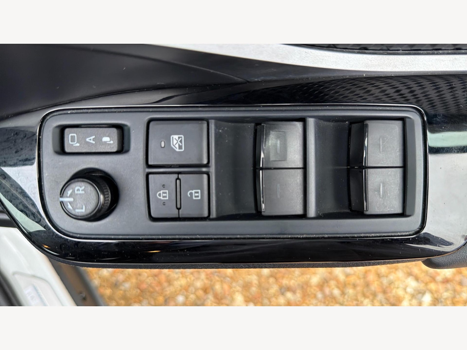 Used Toyota C-HR 2022 for sale - 76607439: Photo 22