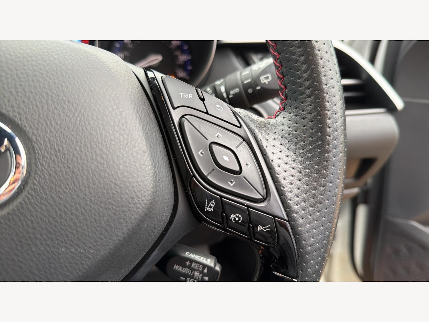 Used Toyota C-HR 2022 for sale - 76607439: Photo 24