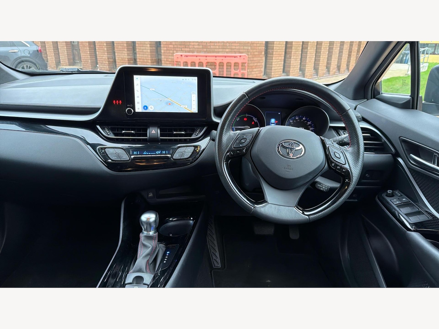 Used Toyota C-HR 2022 for sale - 76607439: Photo 7