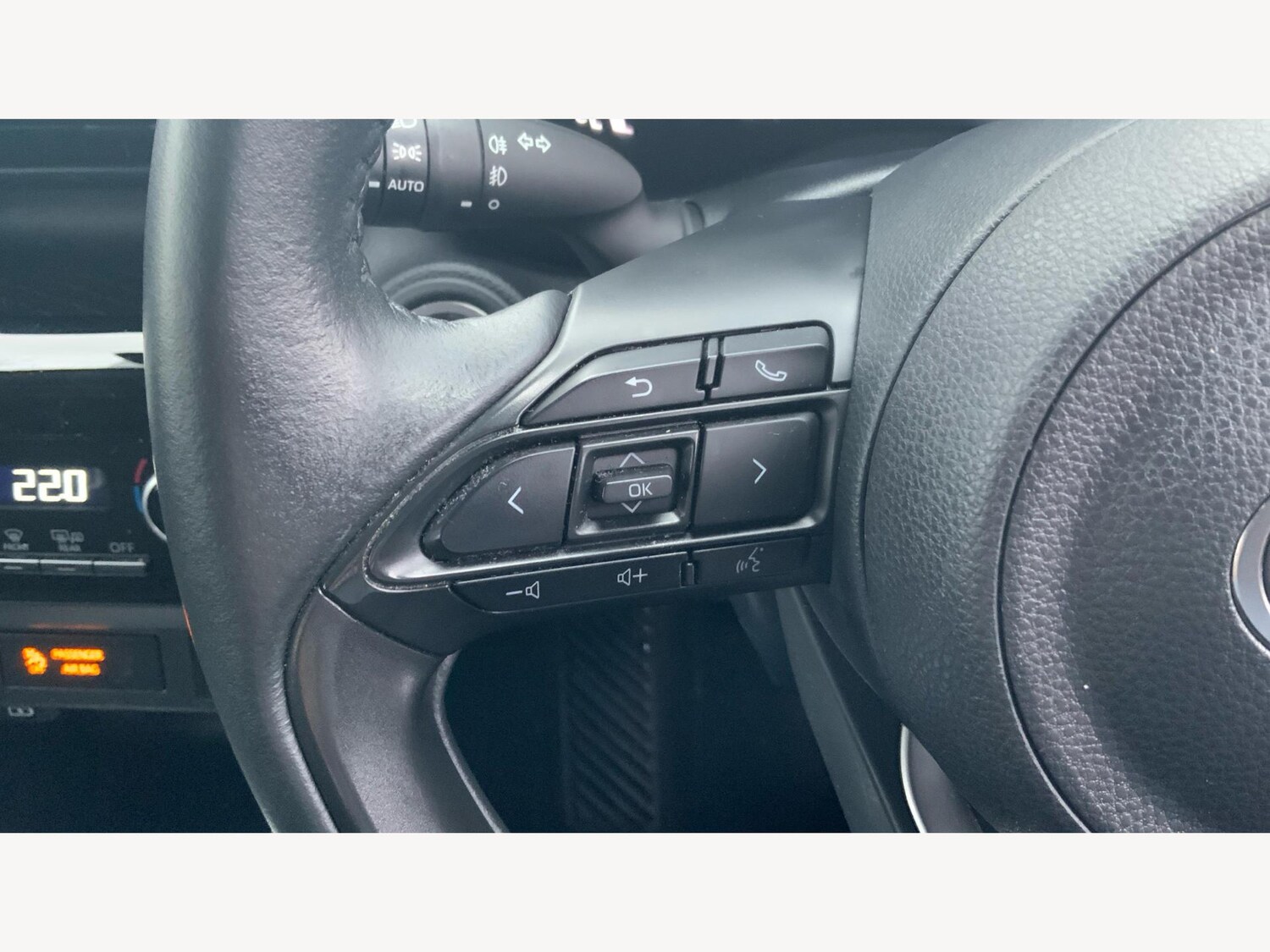 Used Toyota Yaris Cross 2024 for sale - 77039779: Photo 30