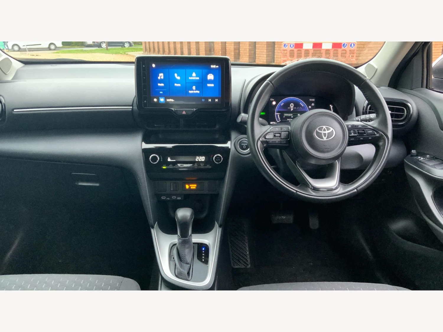 Used Toyota Yaris Cross 2024 for sale - 77039779: Photo 7