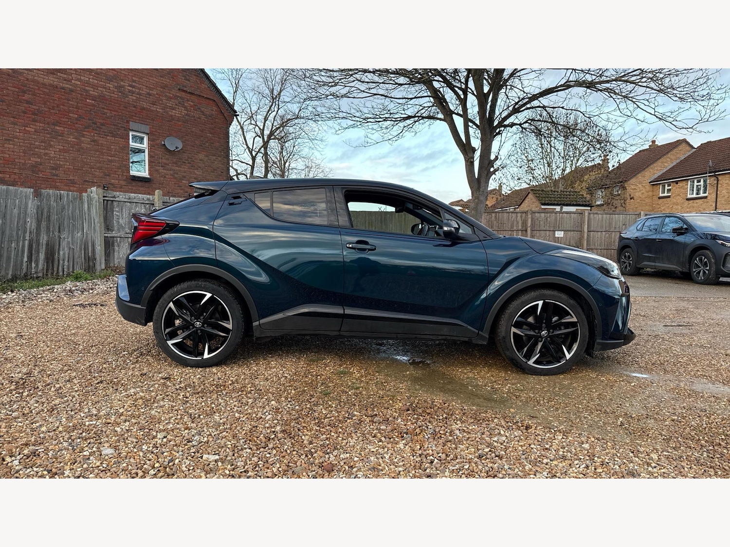 Used Toyota C-HR 2023 for sale - 77254612: Photo 18