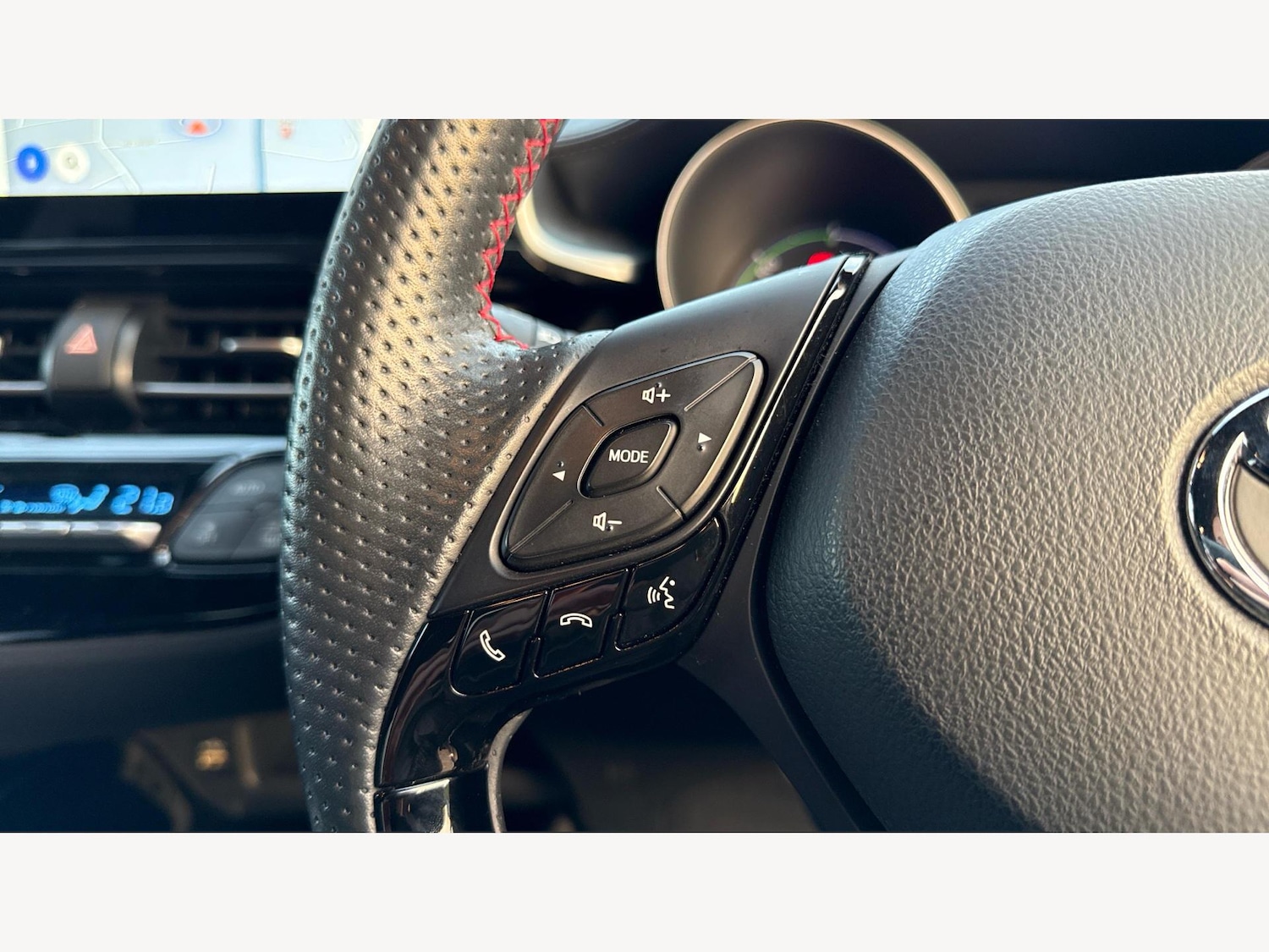 Used Toyota C-HR 2023 for sale - 77254612: Photo 27