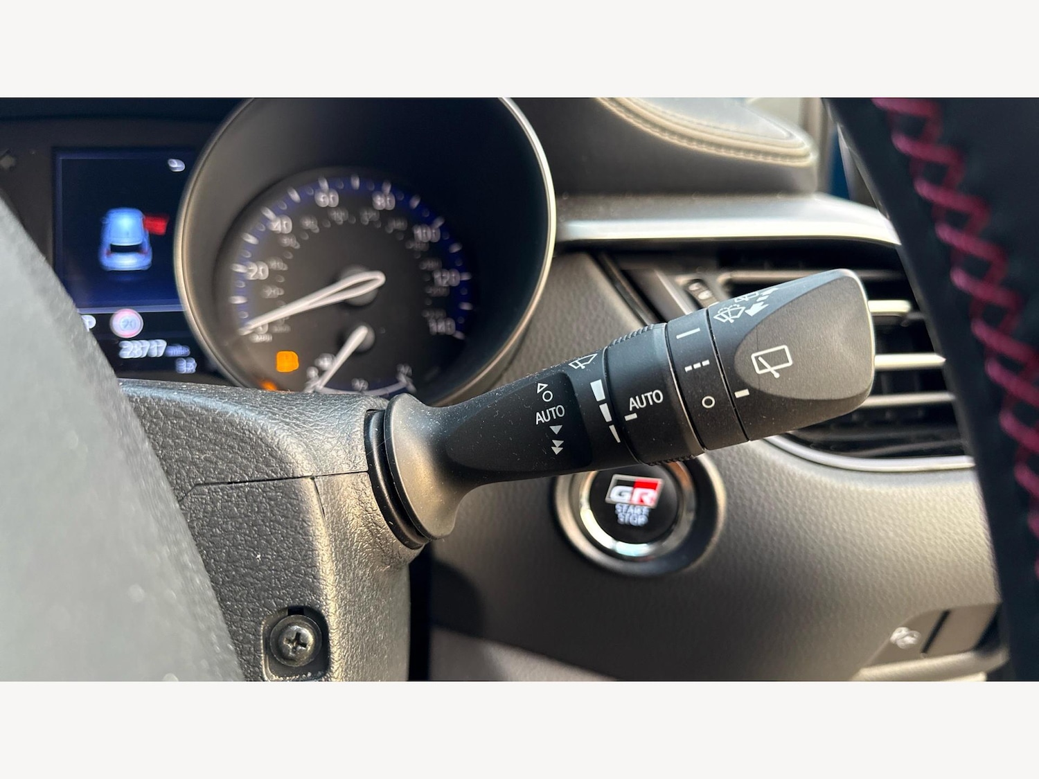 Used Toyota C-HR 2023 for sale - 77254612: Photo 30