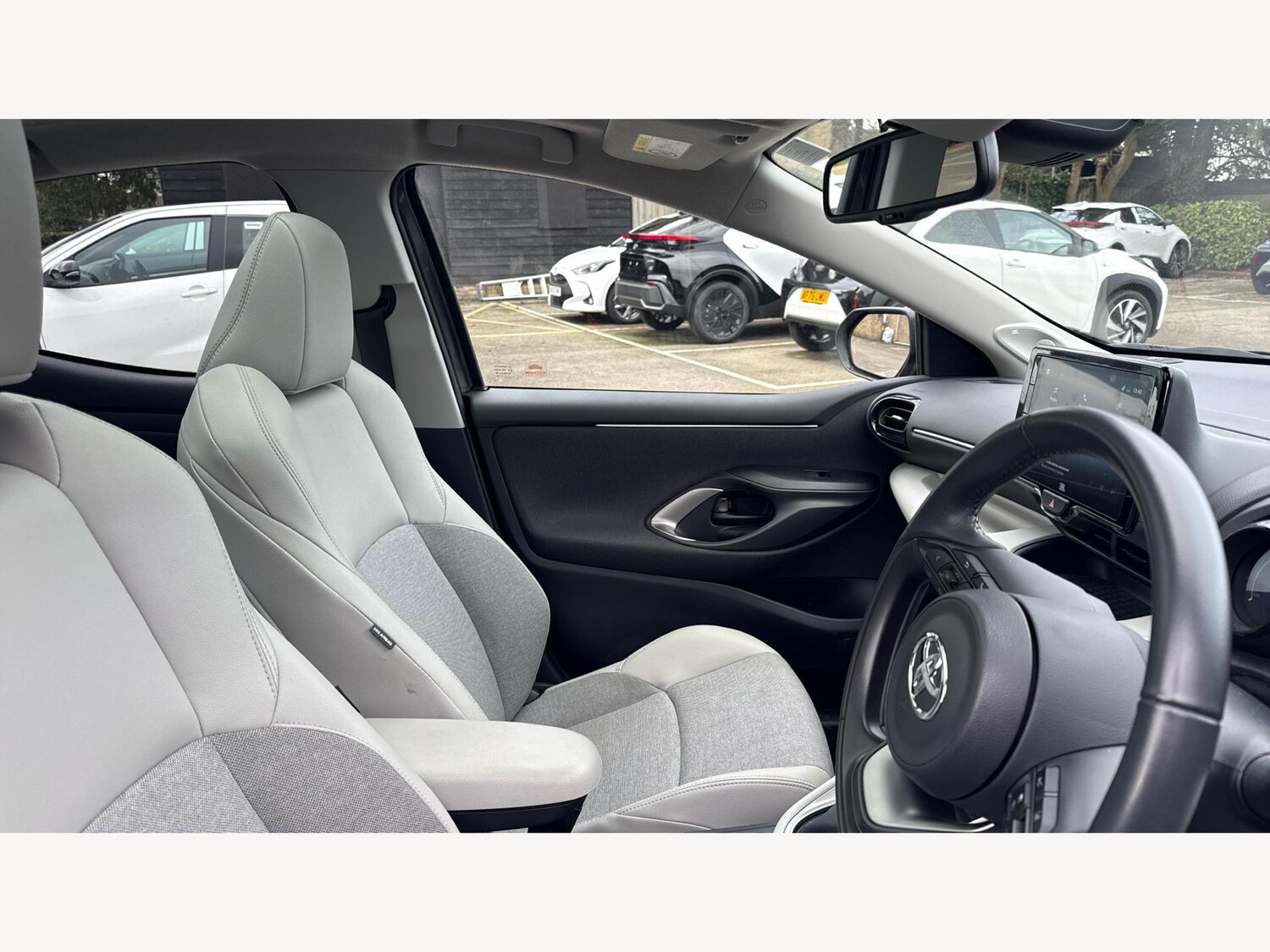 Used Toyota Yaris 2023 for sale - 77574793: Photo 13