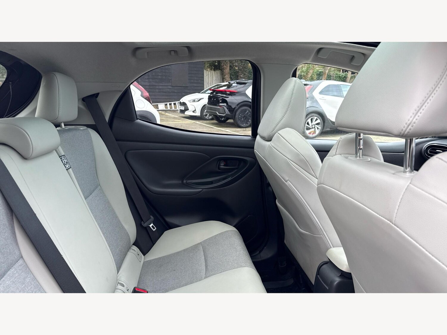 Used Toyota Yaris 2023 for sale - 77574793: Photo 14