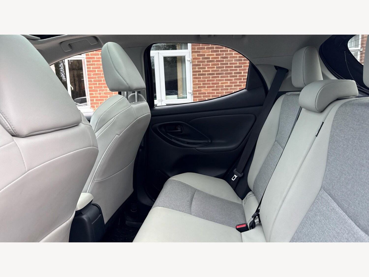 Used Toyota Yaris 2023 for sale - 77574793: Photo 15