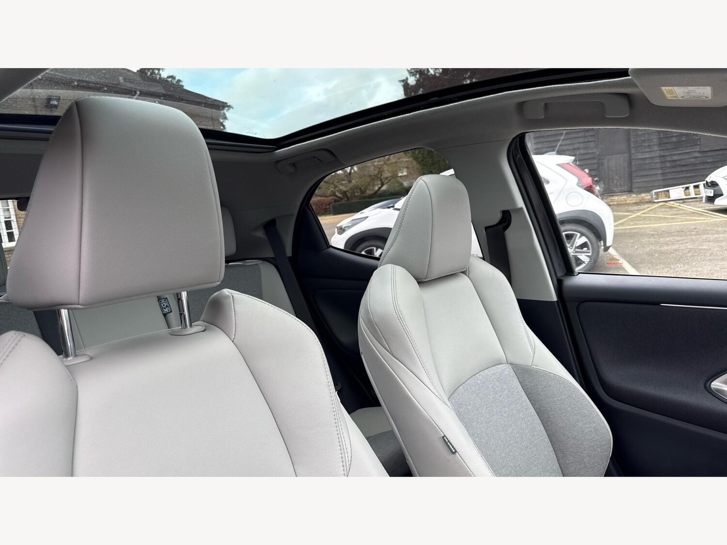 Used Toyota Yaris 2023 for sale - 77574793: Photo 23