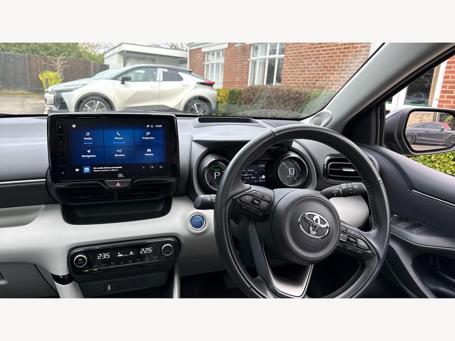 Used Toyota Yaris 2023 for sale - 77574793: Photo 7