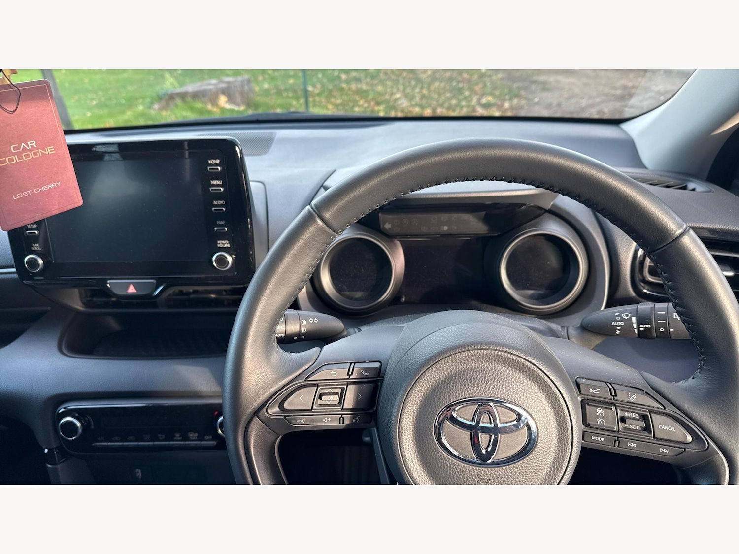 Used Toyota Yaris 2023 for sale - 76499004: Photo 10