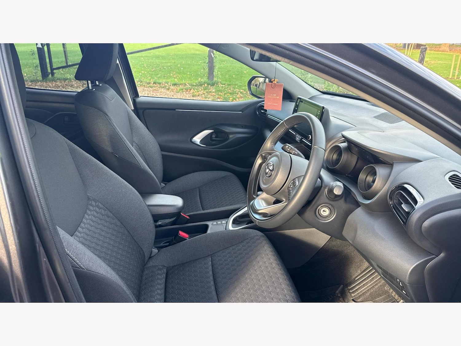 Used Toyota Yaris 2023 for sale - 76499004: Photo 13