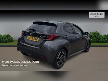 Used Toyota Yaris 2023 for sale - 78965968: Photo