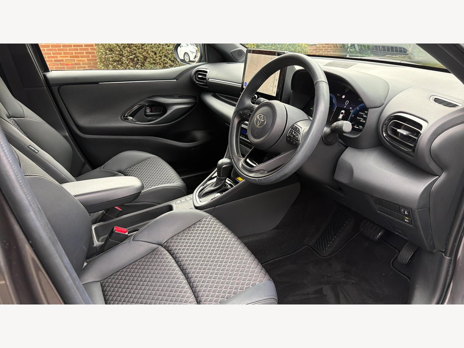 Used Toyota Yaris 2024 for sale - 77387154: Photo 13