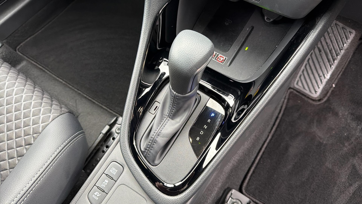 Used Toyota Yaris 2024 for sale - 77387154: Photo 35