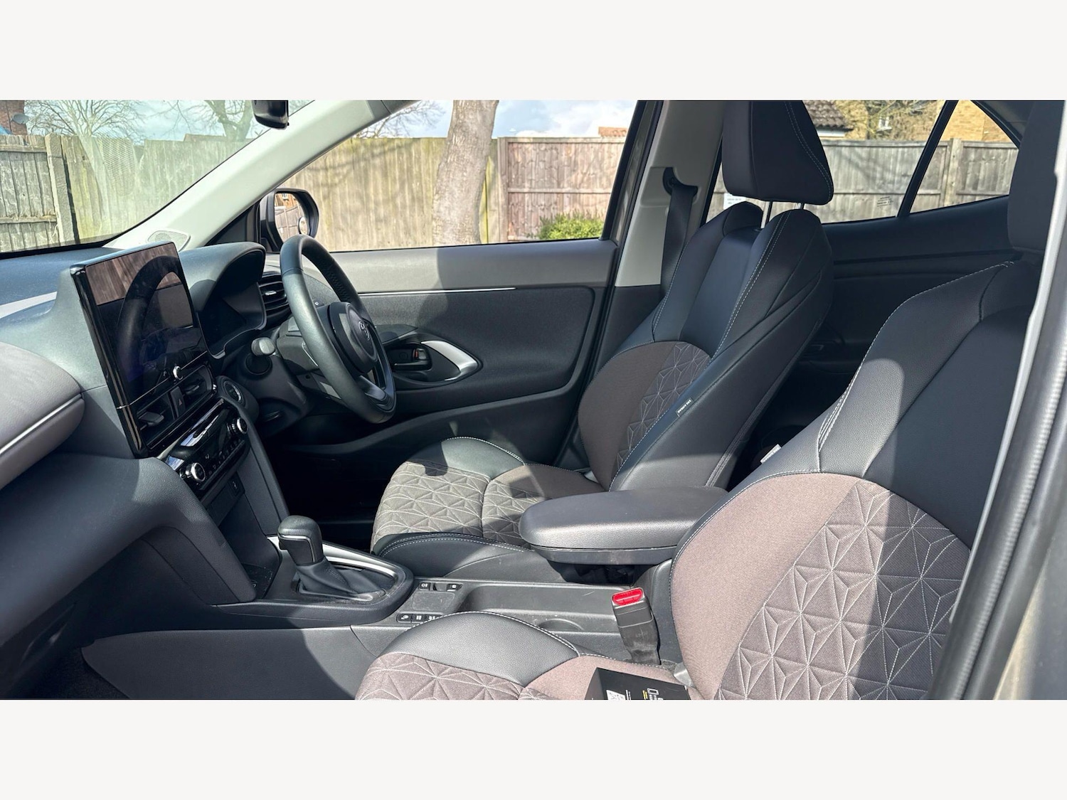 Used Toyota Yaris Cross 2024 for sale - 78072293: Photo 12