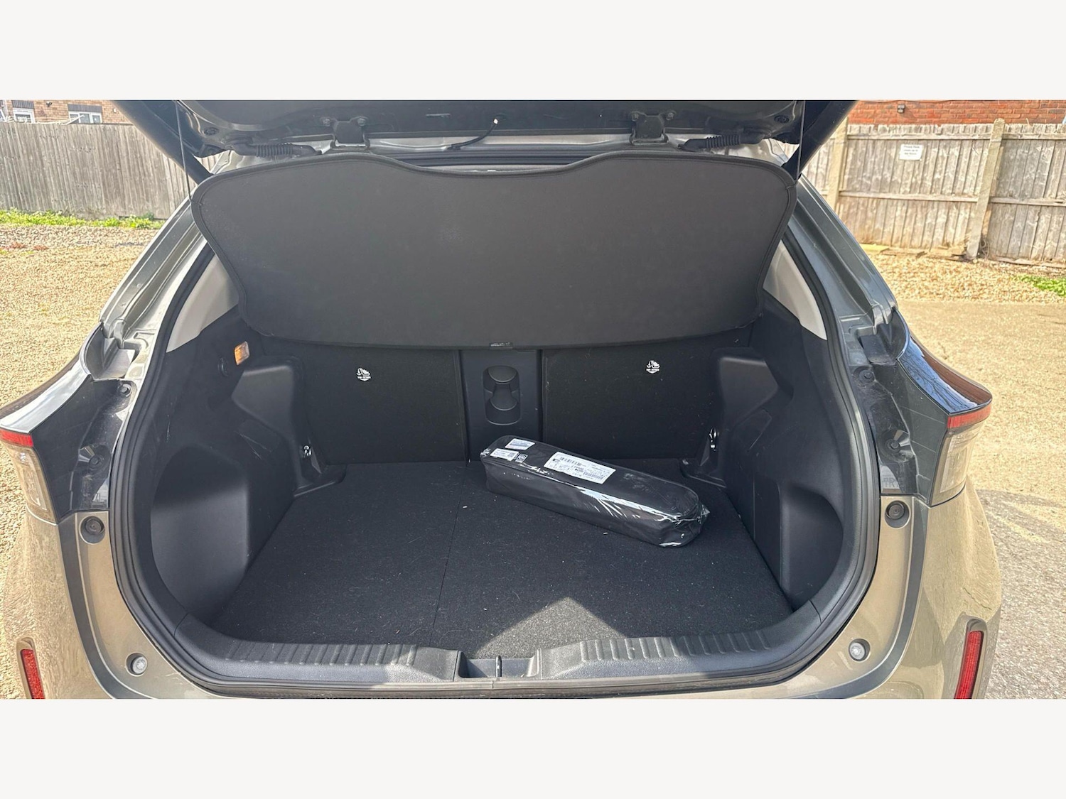 Used Toyota Yaris Cross 2024 for sale - 78072293: Photo 16