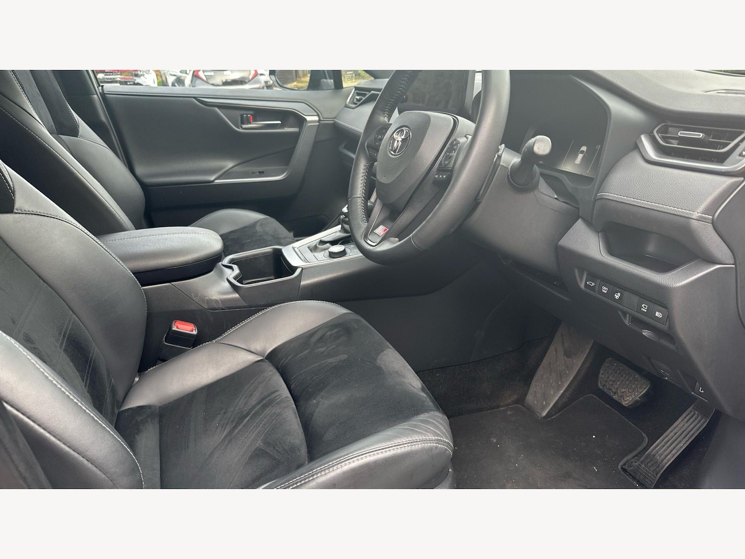 Used Toyota RAV4 2024 for sale - 77646987: Photo 13