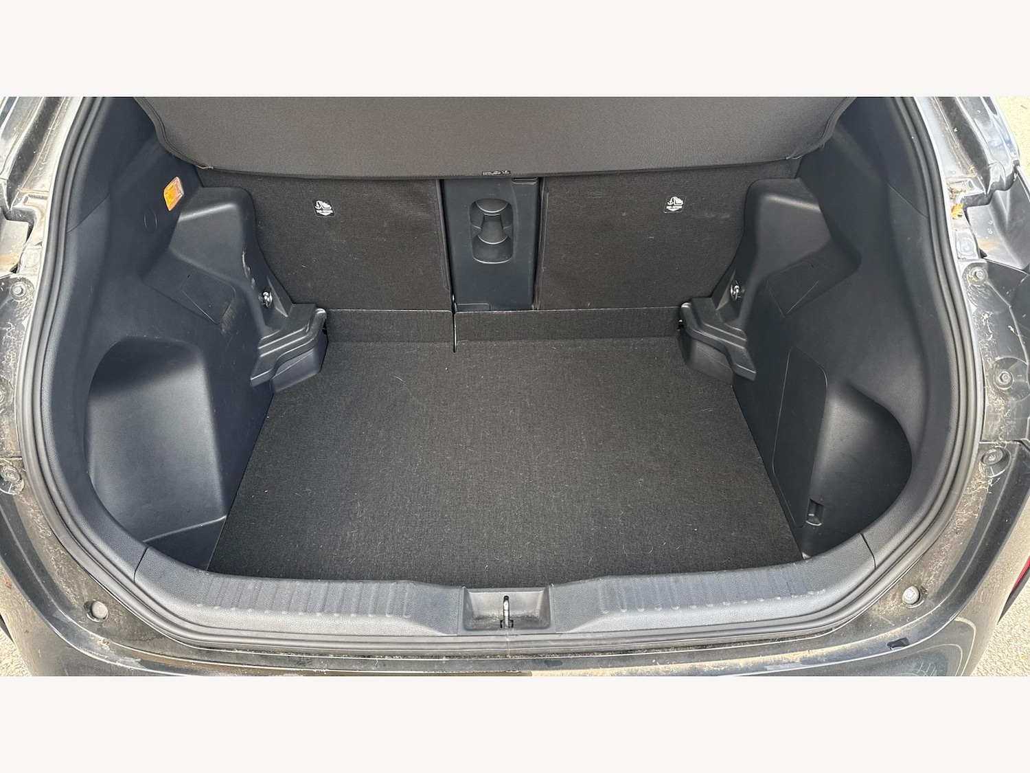 Used Toyota Yaris Cross 2022 for sale - 76715518: Photo 16