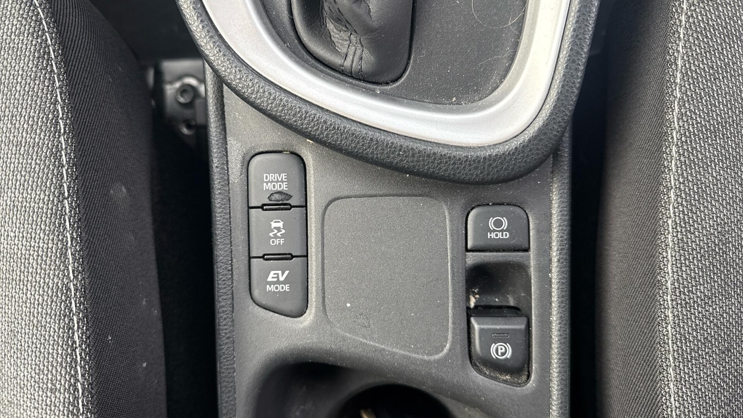 Used Toyota Yaris Cross 2022 for sale - 76715518: Photo 35