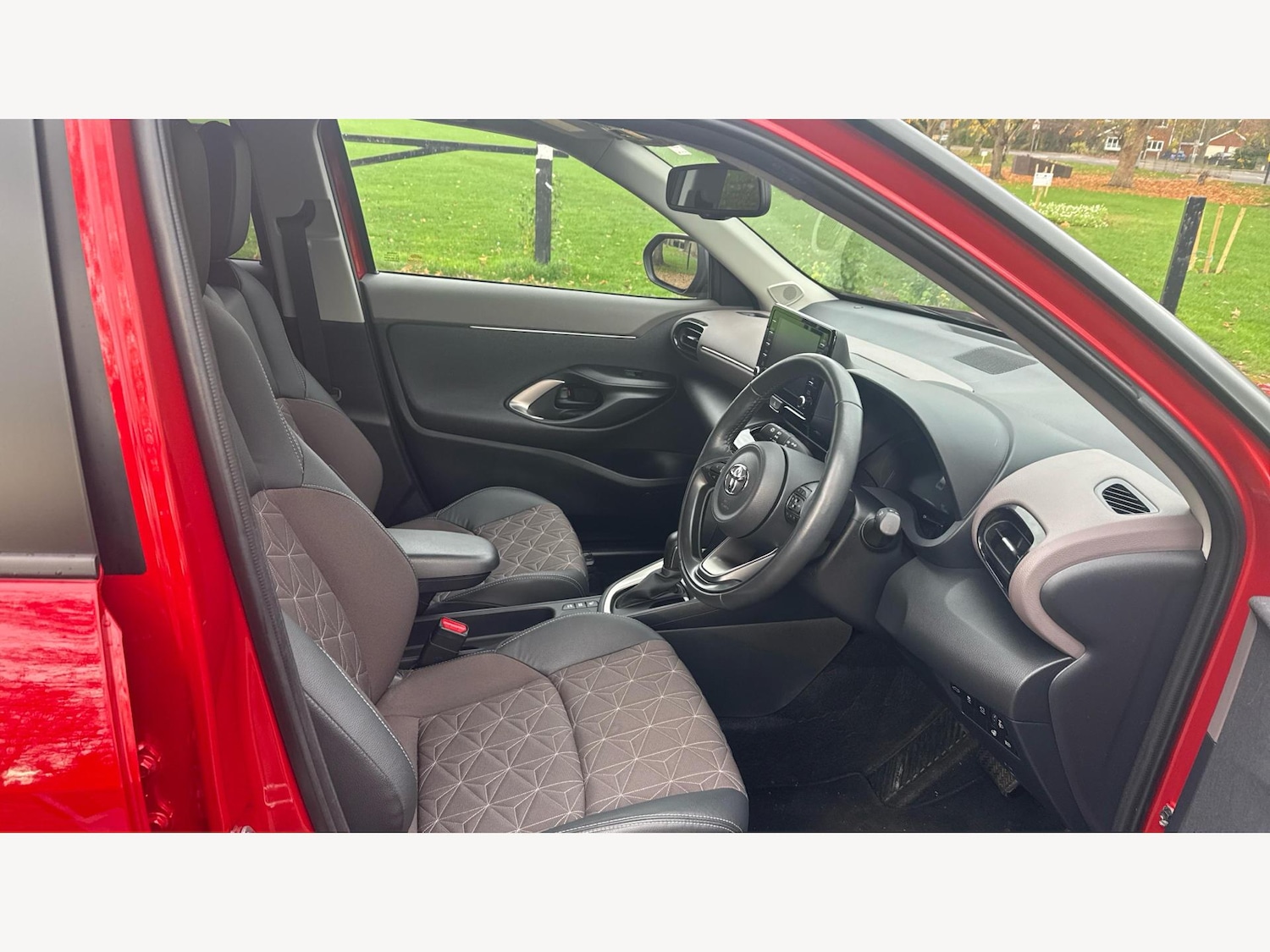 Used Toyota Yaris Cross 2022 for sale - 76715484: Photo 13