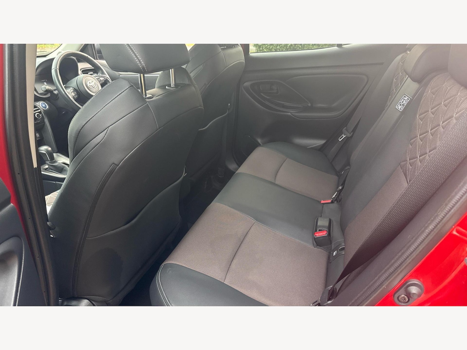 Used Toyota Yaris Cross 2022 for sale - 76715484: Photo 15