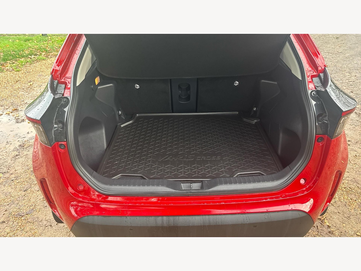 Used Toyota Yaris Cross 2022 for sale - 76715484: Photo 16