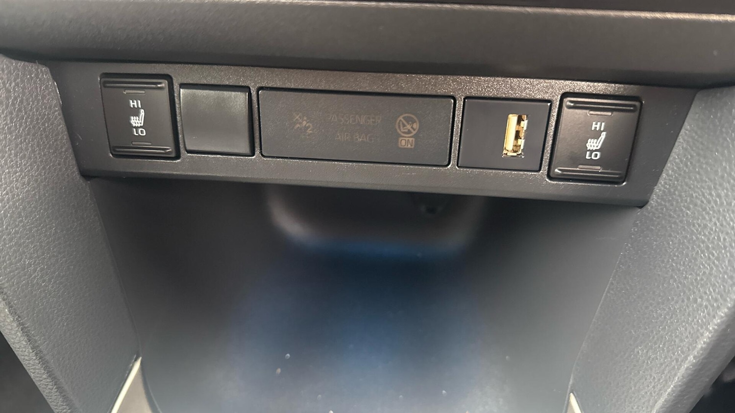 Used Toyota Yaris Cross 2022 for sale - 76715484: Photo 40