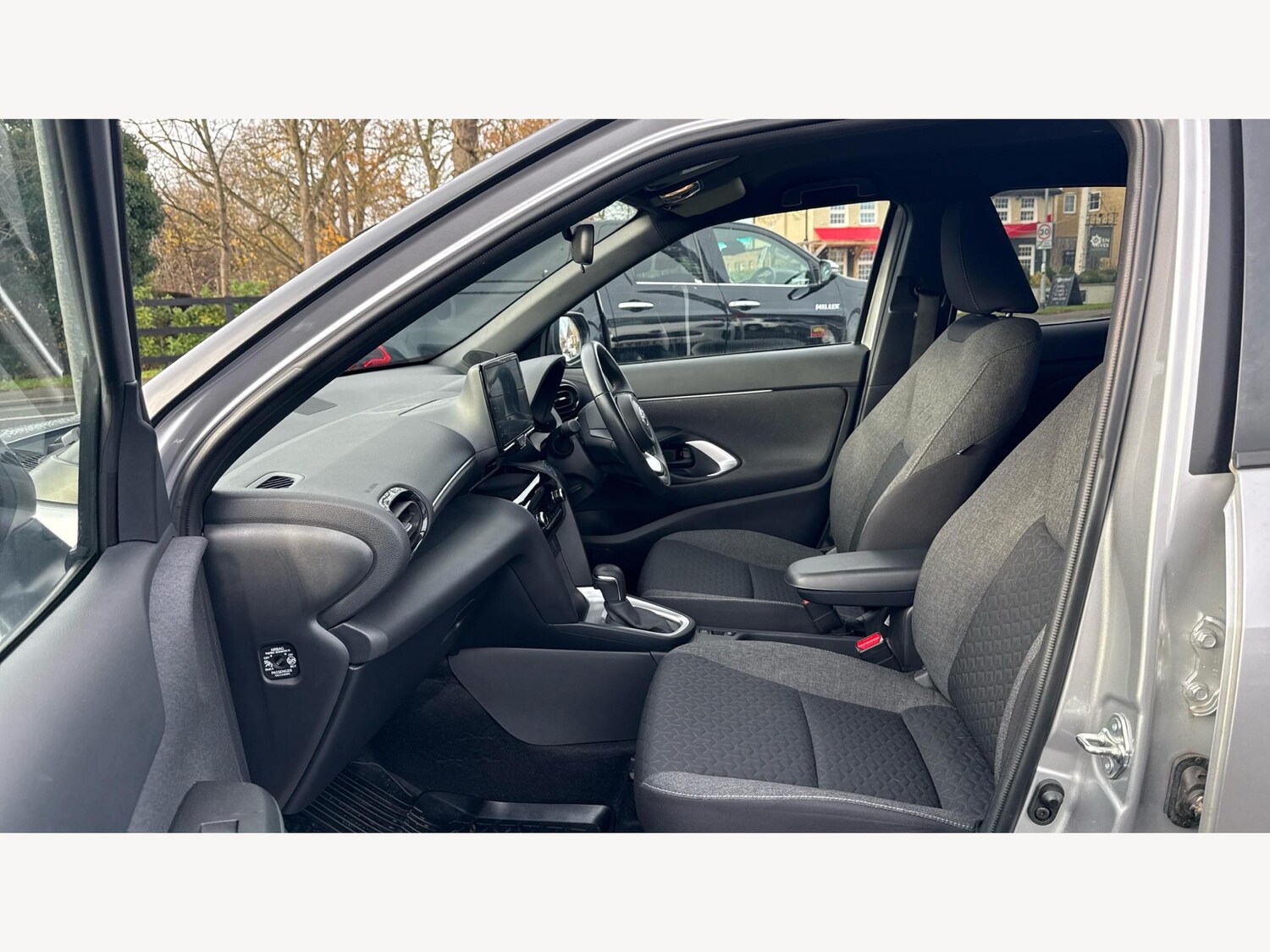 Used Toyota Yaris Cross for sale - 77351763: Photo 12