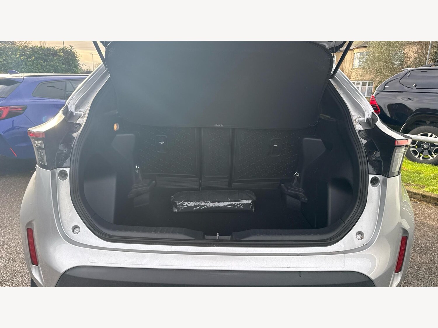 Used Toyota Yaris Cross for sale - 77351763: Photo 16