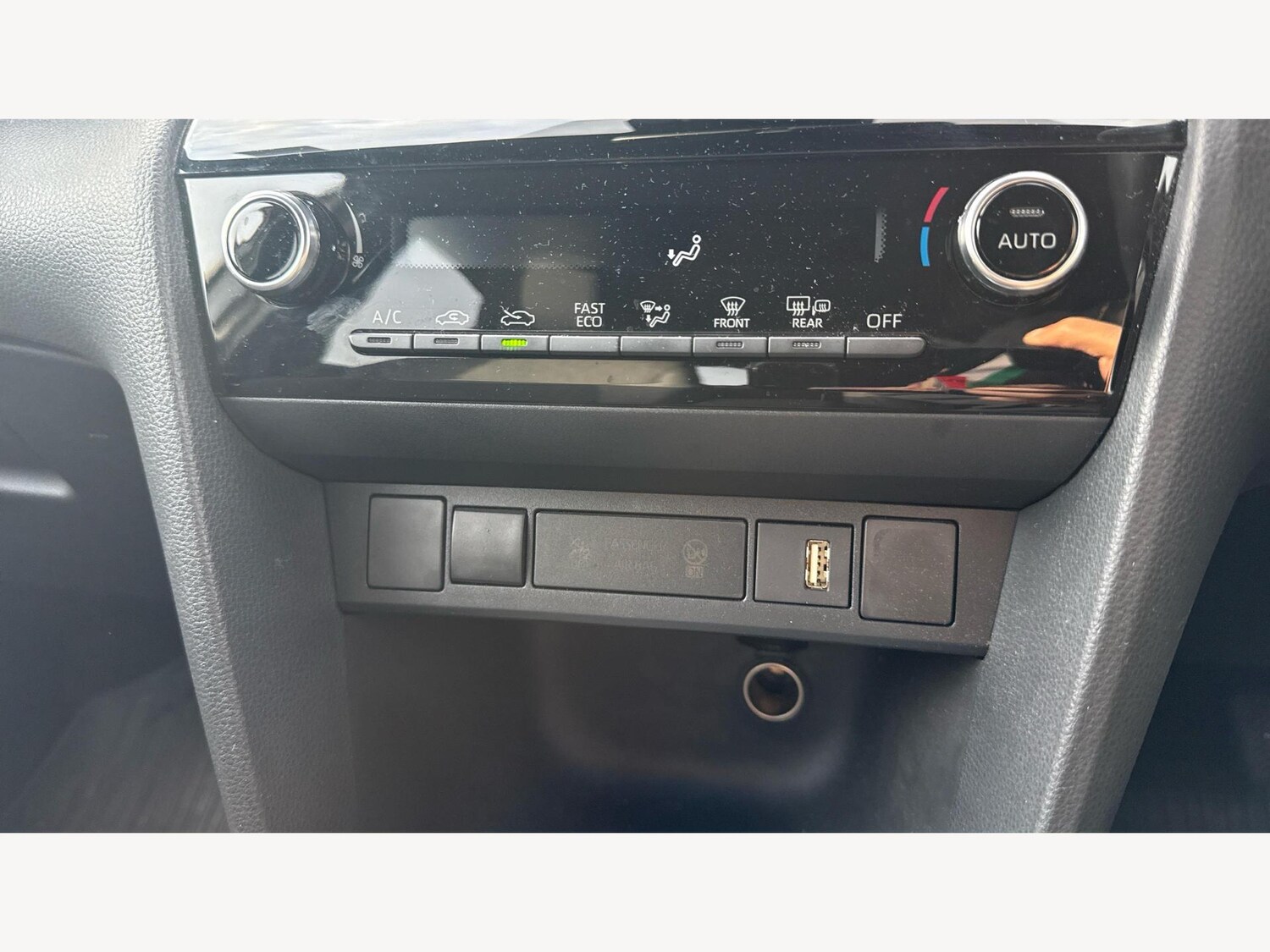 Used Toyota Yaris Cross for sale - 77351763: Photo 24