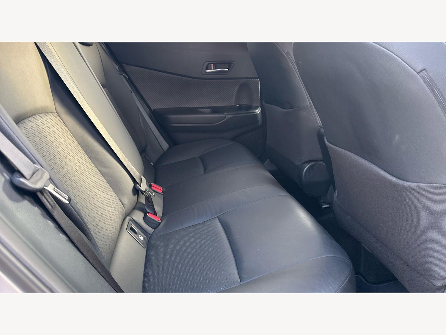 Used Toyota C-HR 2022 for sale - 77925158: Photo 14