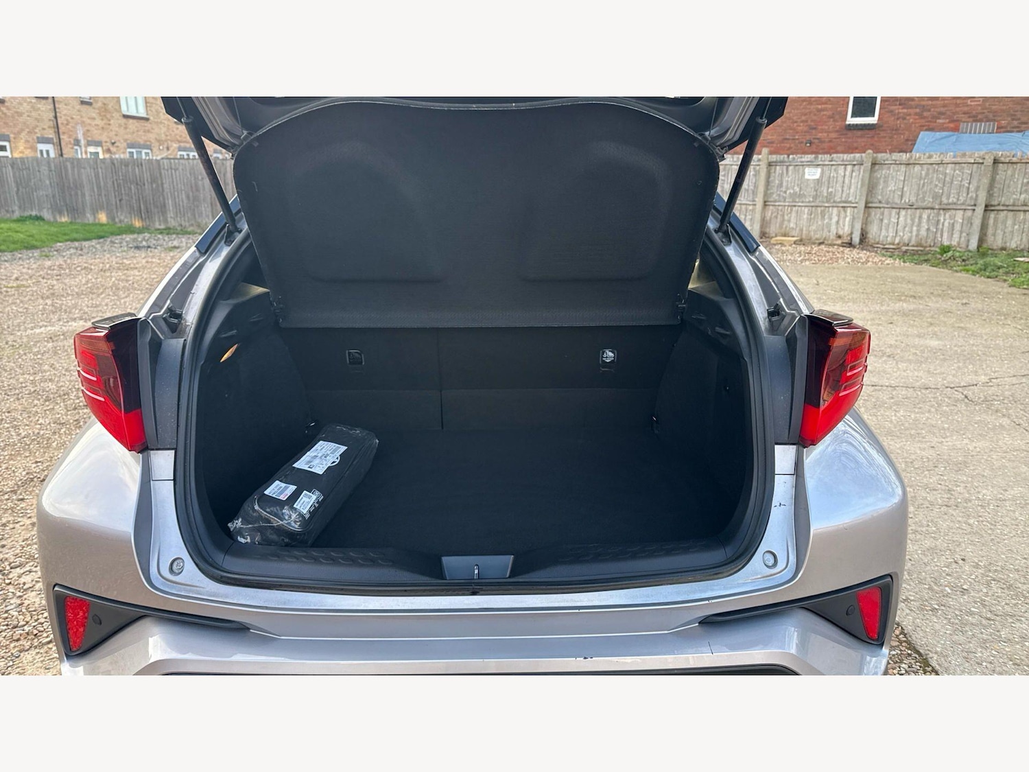 Used Toyota C-HR 2022 for sale - 77925158: Photo 16