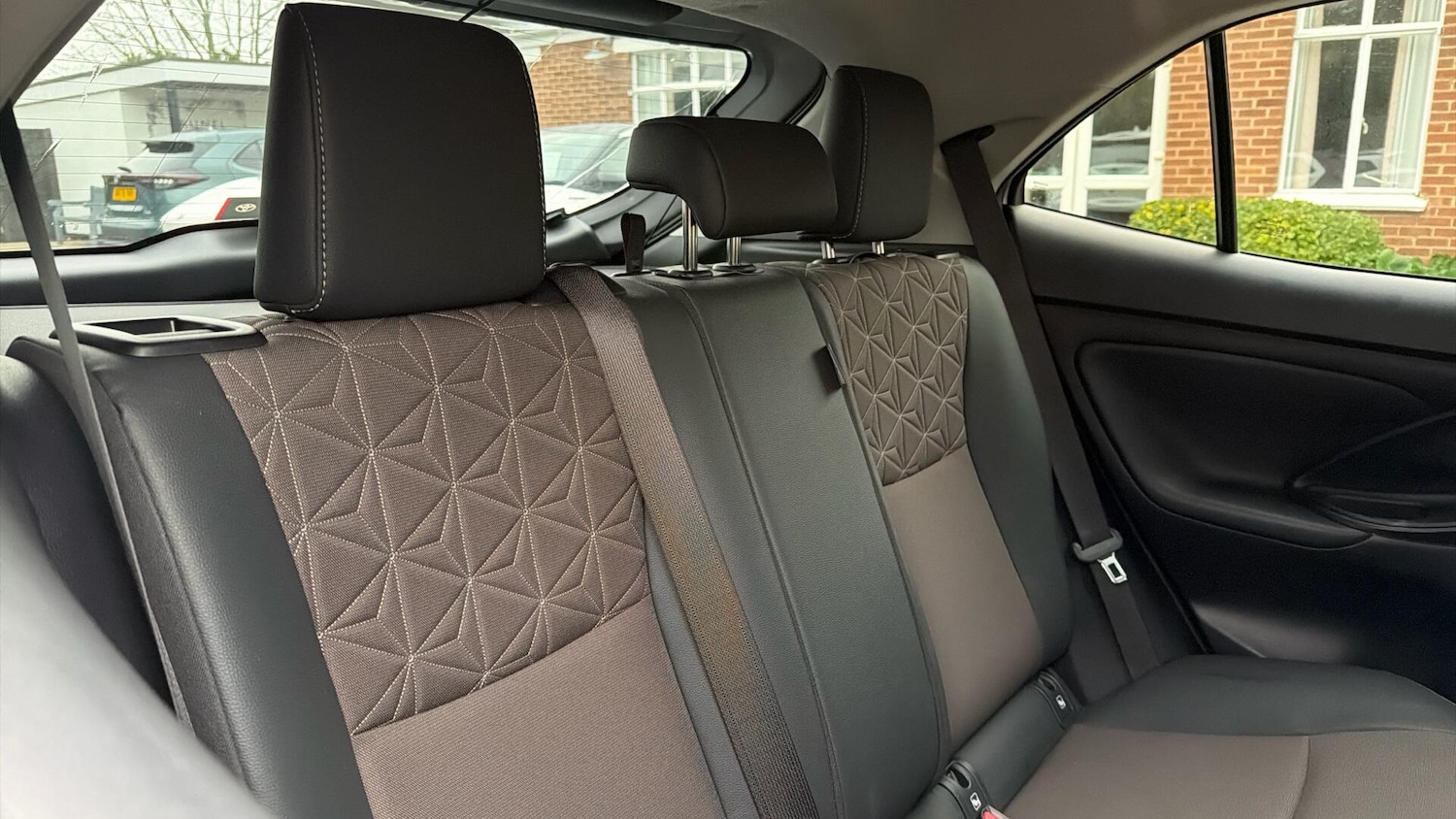 Used Toyota Yaris Cross 2023 for sale - 77057284: Photo 35