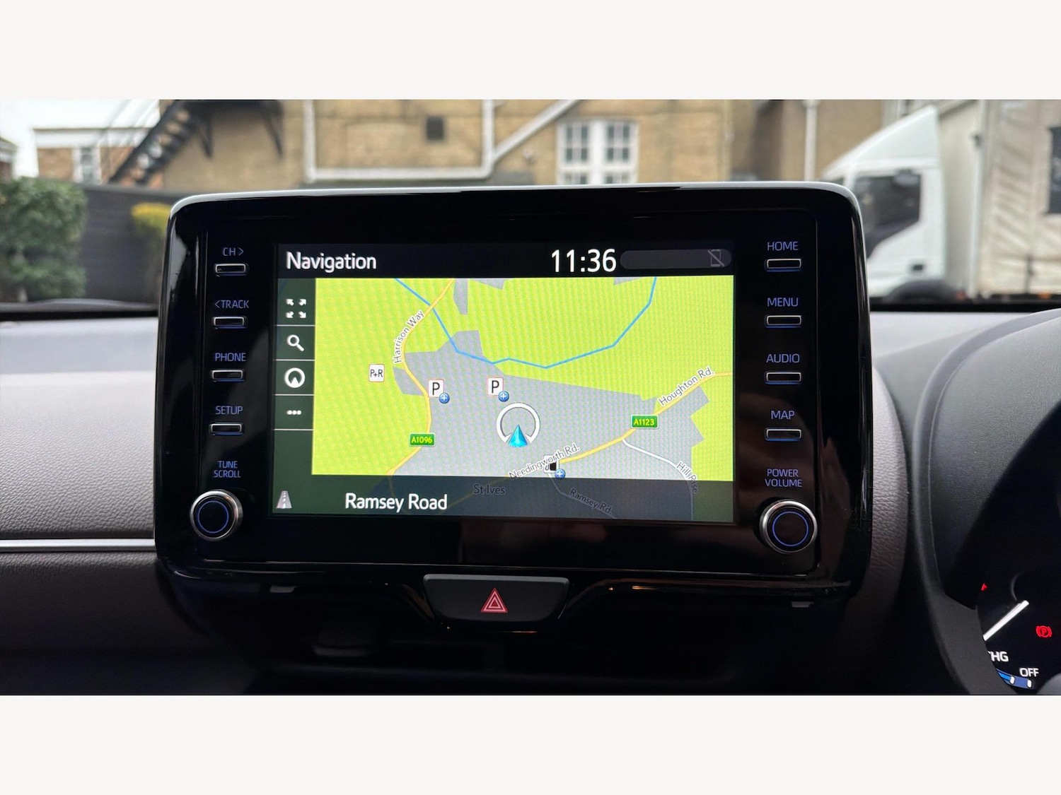 Used Toyota Yaris Cross 2023 for sale - 77057284: Photo 9