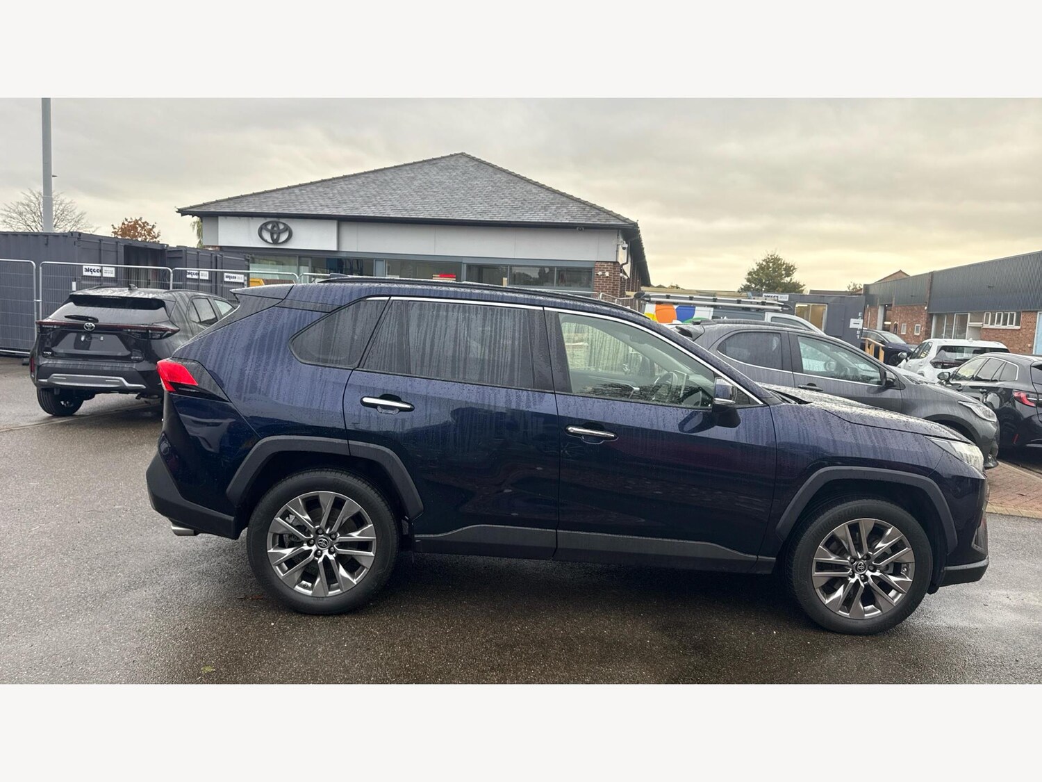 Used Toyota RAV4 2022 for sale - 76246948: Photo 18