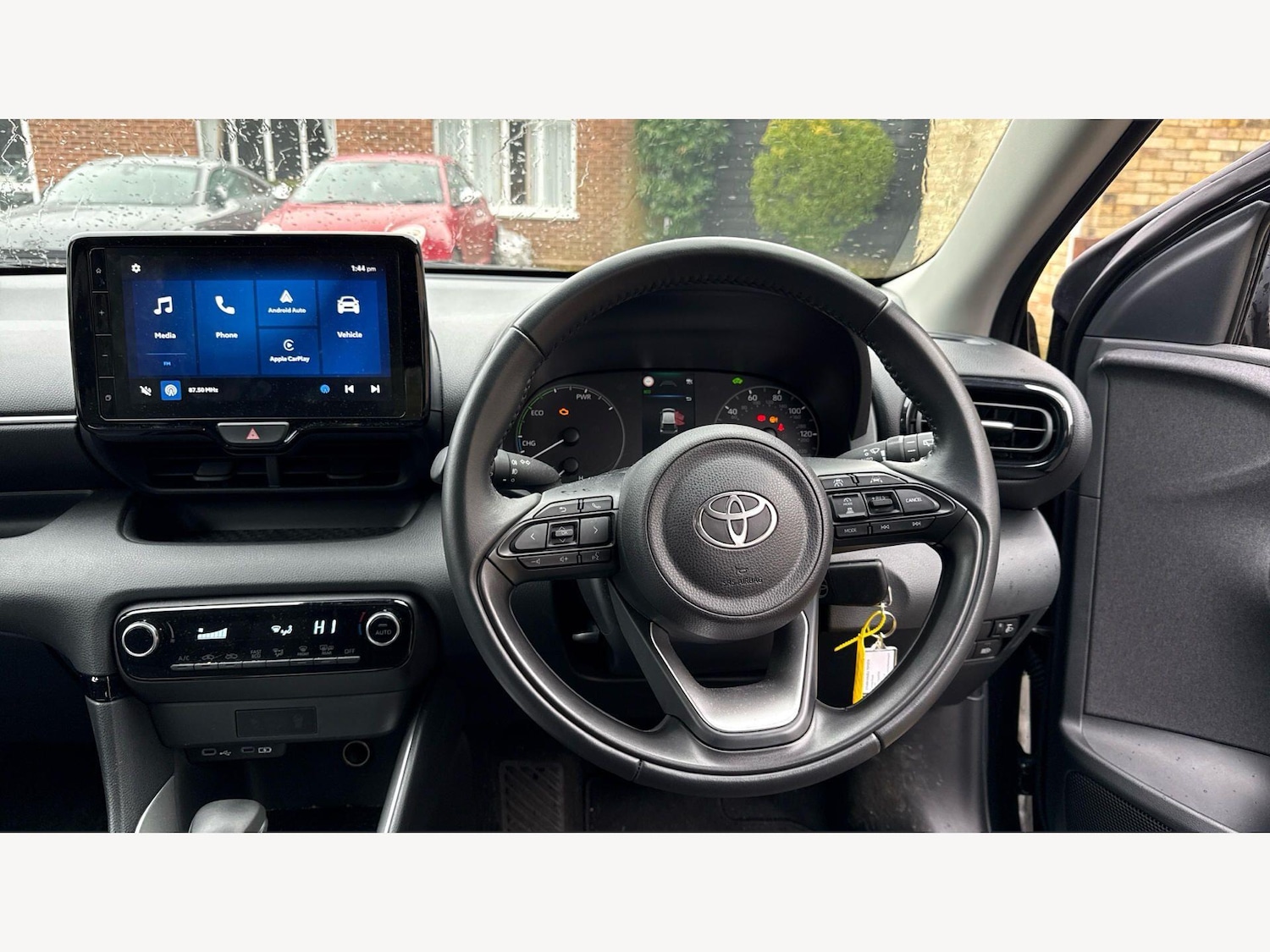 Used Toyota Yaris for sale - 77925860: Photo 10