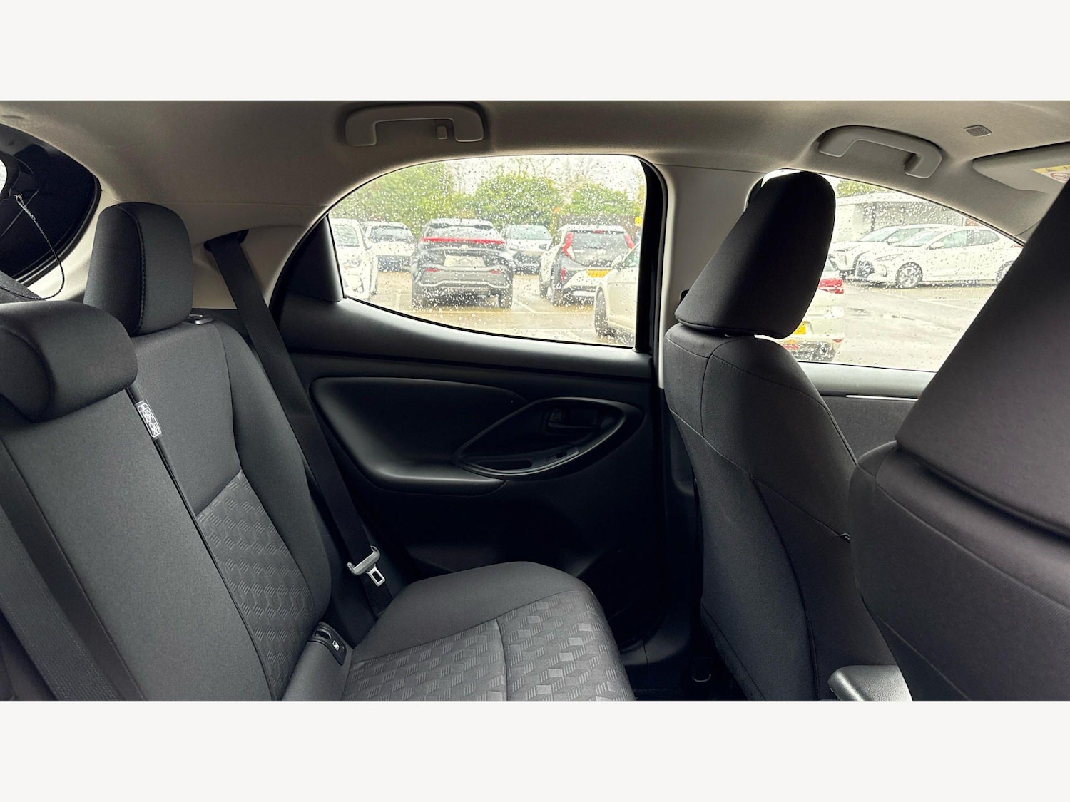 Used Toyota Yaris for sale - 77925860: Photo 14